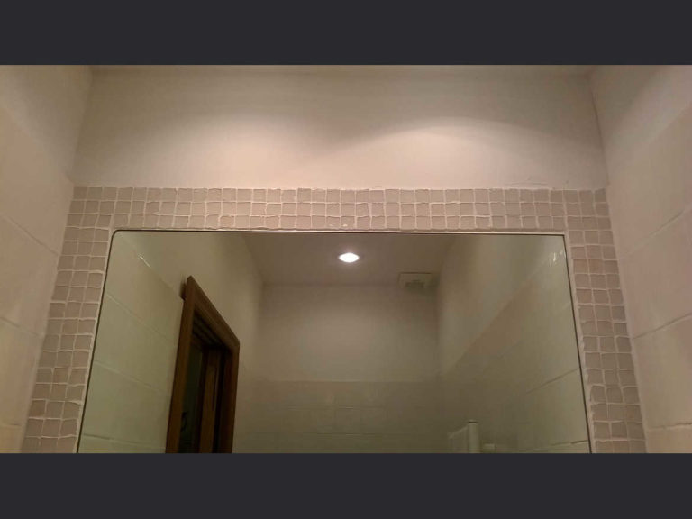 specchio bagno incorniciato